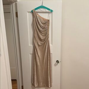 Elegant Gold One-Shoulder Dress